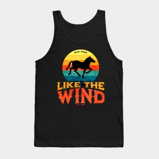 Run Free Like The Wind - Retro Vintage Sunset Of Galloping Horse Tank Top